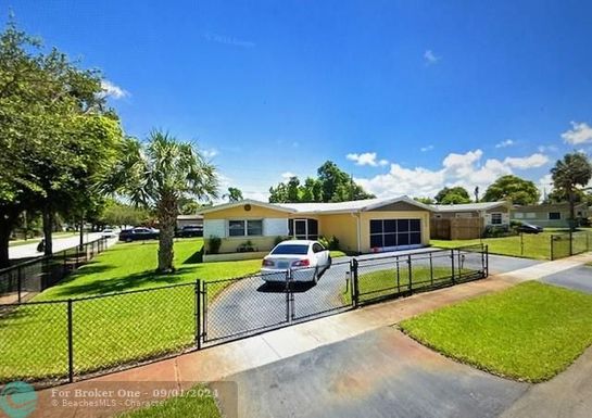 3500 7th Ct, Lauderhill, FL 33311