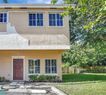 3932 52nd Ave, Hollywood, FL 33023