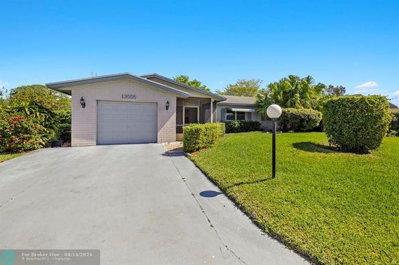 13555 Whippet Way, Delray Beach, FL 33484