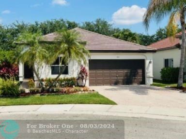 909 Tanglewood Cir, Weston, FL 33327