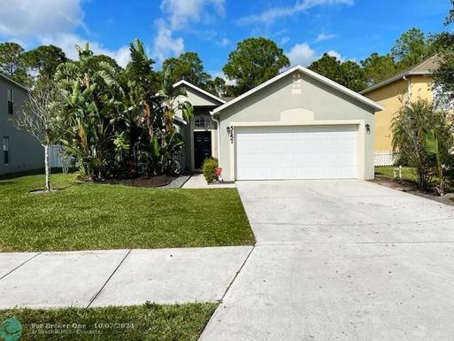 5157 Wisk Fern Cir, Port St Lucie, FL 34986