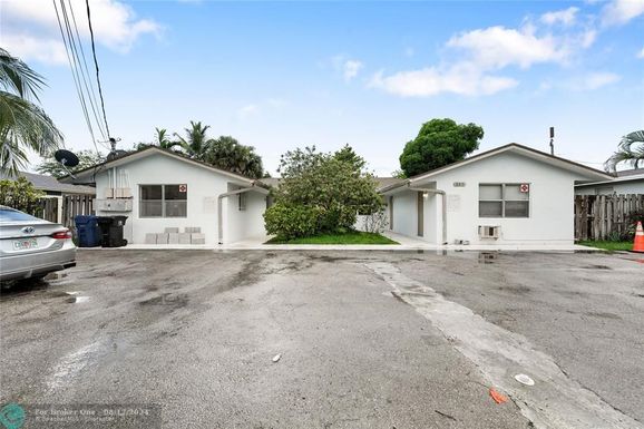 645 15th Ave, Fort Lauderdale, FL 33311