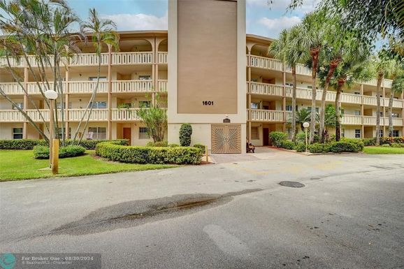 1601 Abaco Dr, Coconut Creek, FL 33066