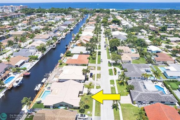 2751 46th St, Lighthouse Point, FL 33064