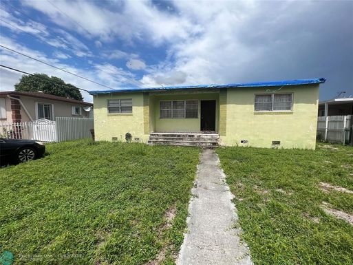 5941 6th Ave, Hialeah, FL 33013