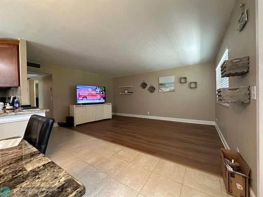 253 Monaco F, Delray Beach, FL 33446