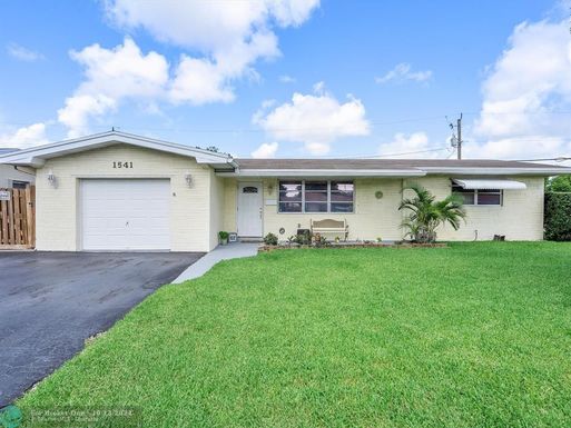 1541 79th Ave, Pembroke Pines, FL 33024