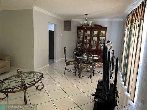 3420 39th St, Lauderdale Lakes, FL 33309