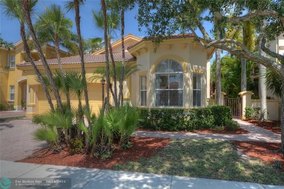 5837 122nd Way, Coral Springs, FL 33076