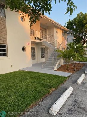 1100 23rd Ter, Pompano Beach, FL 33062