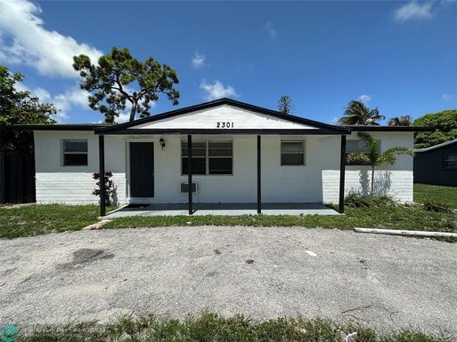 2301 Seacrest Blvd, Boynton Beach, FL 33435