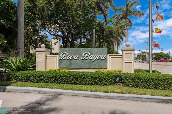 17 Royal Palm Way, Boca Raton, FL 33432