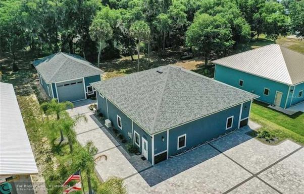 114 Airport Drive, Other City - In The State Of Florida, FL 32112