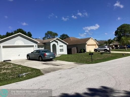 865 Helm, Palm Bay, FL 32907