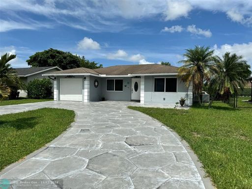 8204 105th Ave, Tamarac, FL 33321