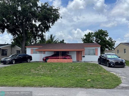 6720 Meade St, Hollywood, FL 33024