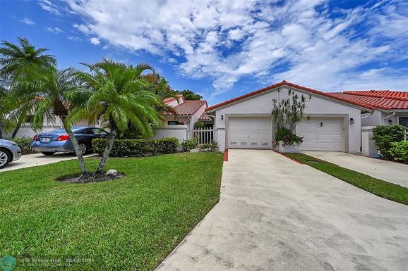 20001 Mona Circle, Boca Raton, FL 33434