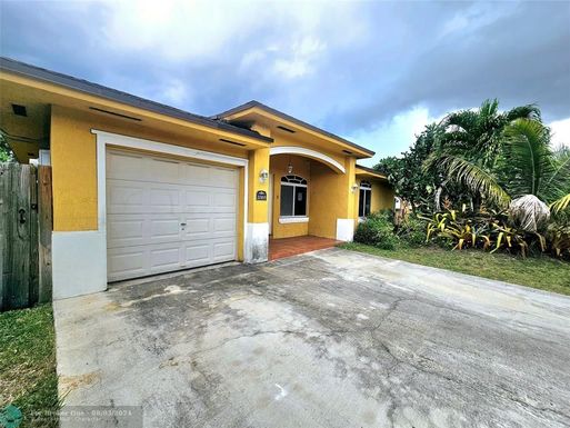 20165 37th Ct, Miami Gardens, FL 33055