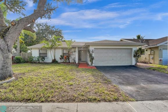 4150 96th Ter, Sunrise, FL 33351