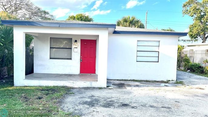 540 1st St, Riviera Beach, FL 33404