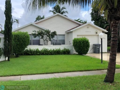 9093 Pine Springs Dr, Boca Raton, FL 33428