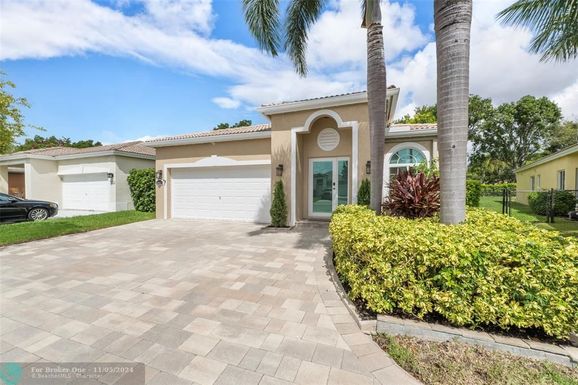 1411 45th  Way, Deerfield Beach, FL 33442