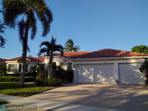 9907 Osprey Pointe Dr, Hobe Sound, FL 33455