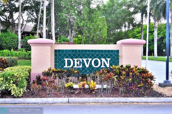 7292 Devon Dr, Fort Lauderdale, FL 33321