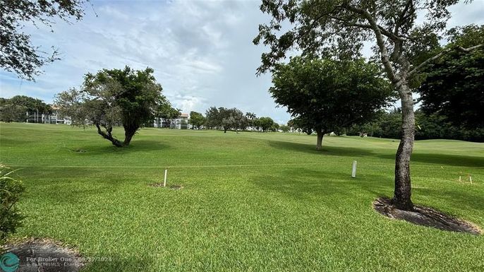 701 128th Ave, Pembroke Pines, FL 33027