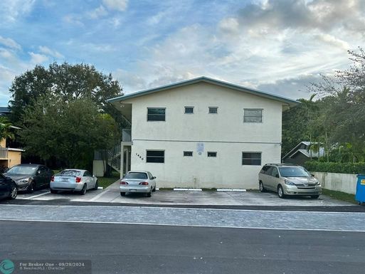 1460 24th Ct, Fort Lauderdale, FL 33315