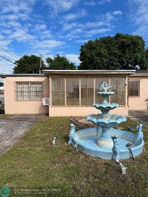 621 185TH ST, Miami Gardens, FL 33169