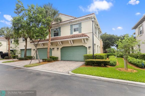 4091 Cascada Cir, Cooper City, FL 33024