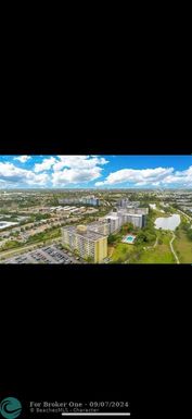 4400 Hillcrest Drive, Hollywood, FL 33021