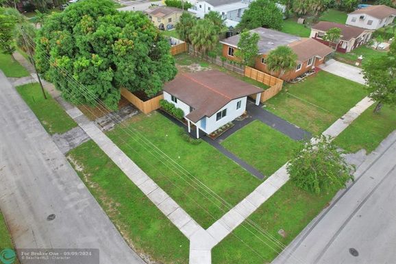 3320 9th St, Lauderhill, FL 33311