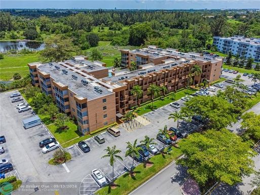 3050 Sunrise Lakes Dr, Fort Lauderdale, FL 33322