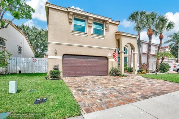 974 155th Ter, Pembroke Pines, FL 33028