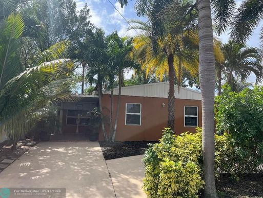 2626 Thomas St, Hollywood, FL 33020