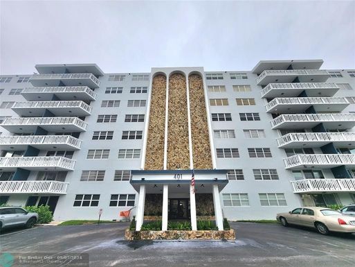 401 14th Ave, Hallandale Beach, FL 33009