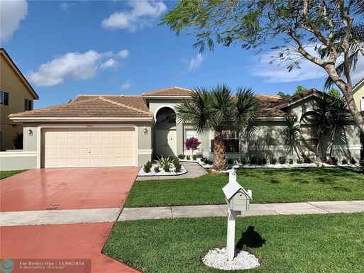 10841 Fox Glen Dr, Boca Raton, FL 33428