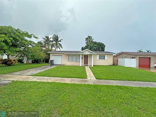 6351 Park St, Hollywood, FL 33024