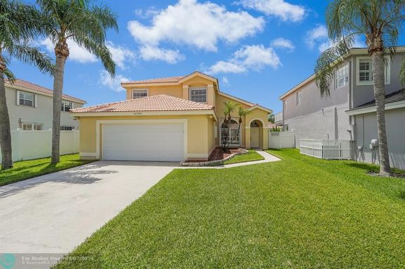 10789 Crescendo Cir, Boca Raton, FL 33498