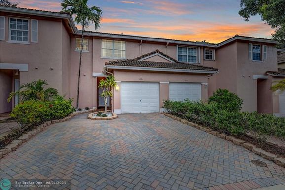 3990 90th Way, Sunrise, FL 33351