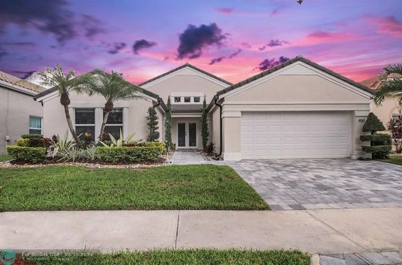 450 Carrington Dr, Weston, FL 33326