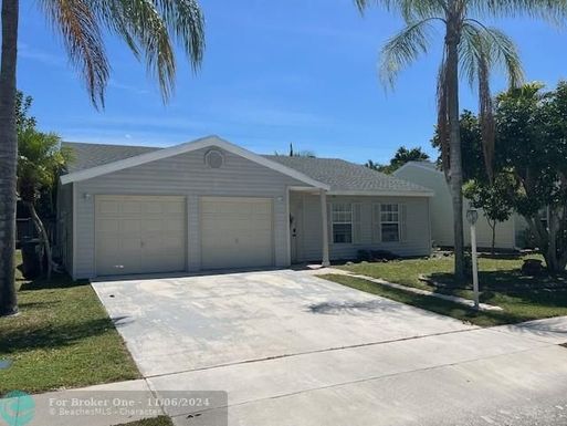 5058 Canal Circle E, Lake Worth, FL 33467