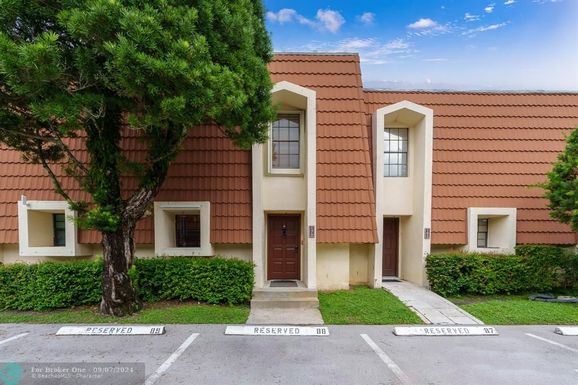 179 115th Ter, Plantation, FL 33325