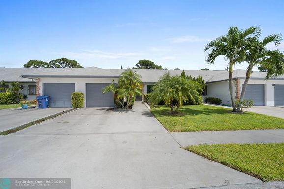 164 Moccasin Trl, Jupiter, FL 33458