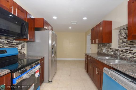 6110 42nd Ter, Fort Lauderdale, FL 33319