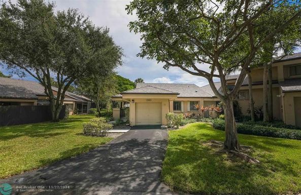 9200 Chelsea Dr, Plantation, FL 33324