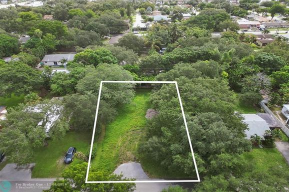 4958 28th Ave, Dania Beach, FL 33312