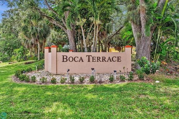 900 9TH STREET CIRCLE, Boca Raton, FL 33486